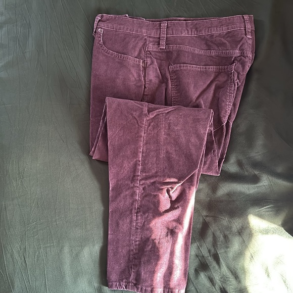 High Rise Vintage Slim Cords With Washwell (espresso brown corduroy GAP pants) - Picture 3 of 7